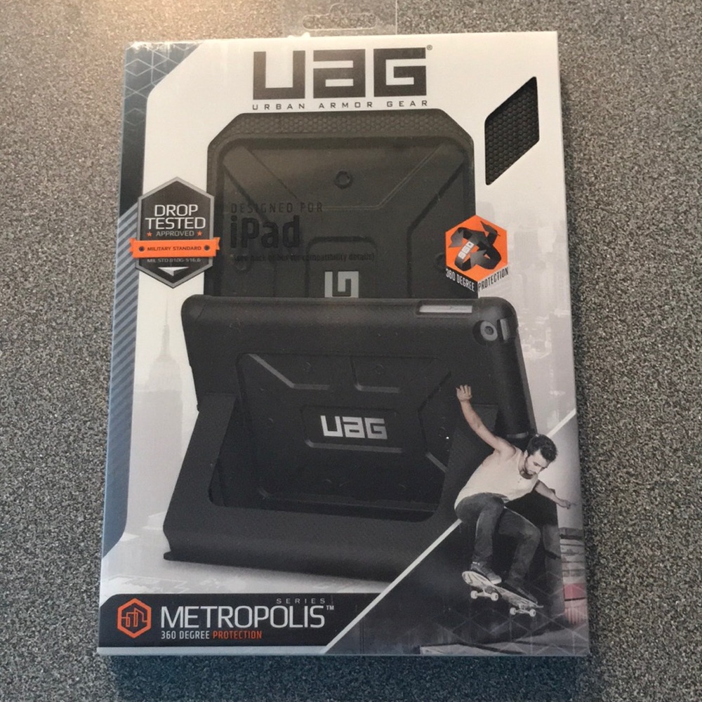 NWT! UAG Urban Armor Gear iPad Case